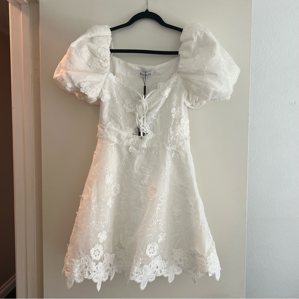 elliatt lulu white dress size small